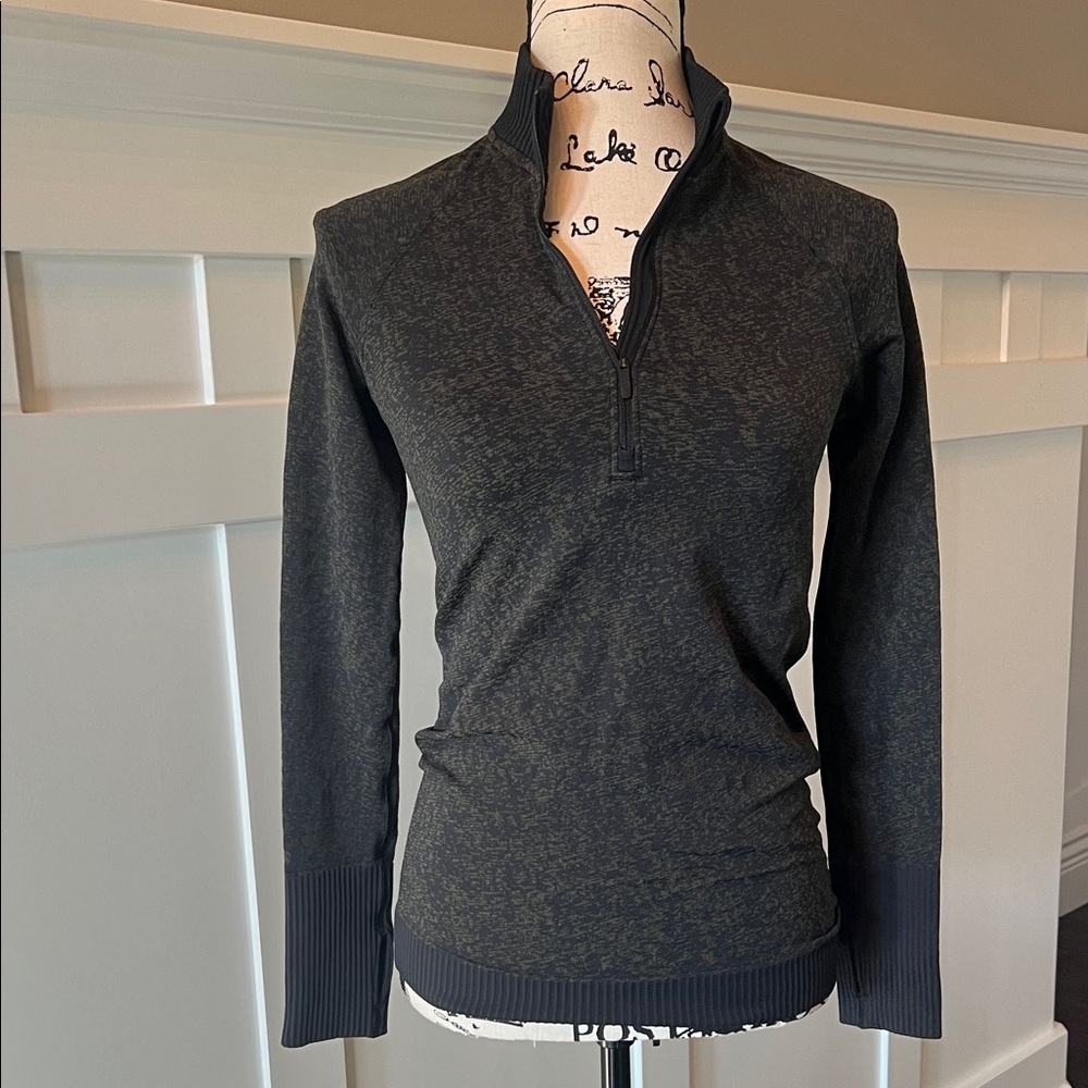 Lululemon Never Been Worn 3/4 Zip Pullover